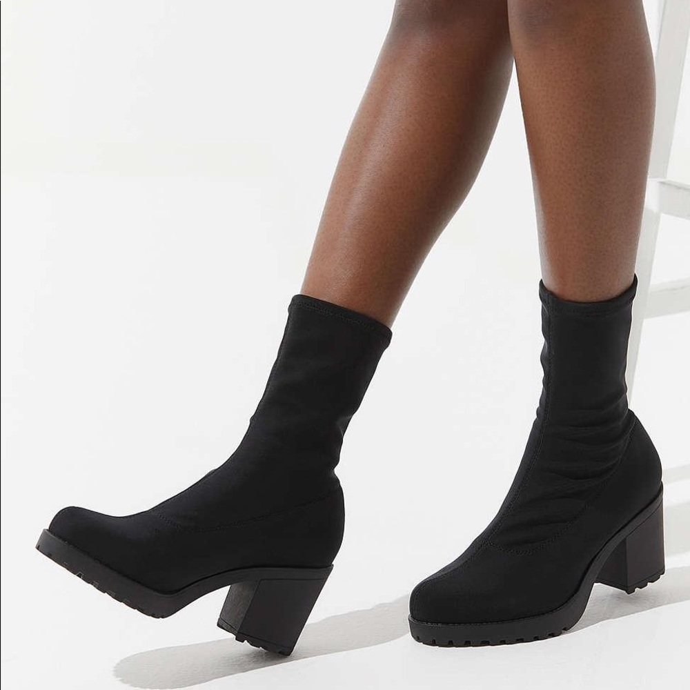Vagabond Grace Platform Booties. Size US 6.
